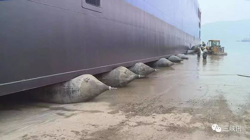多圖曝光143米“河牛”下水，場(chǎng)面霸氣！船舶上排下水氣囊顯神威
